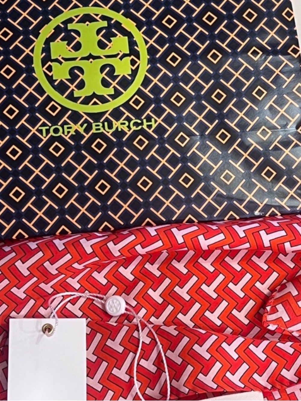 Tory Burch Red and White Geometric Silk Scarf NWT and Gift Bag - Picture 4 of 12
